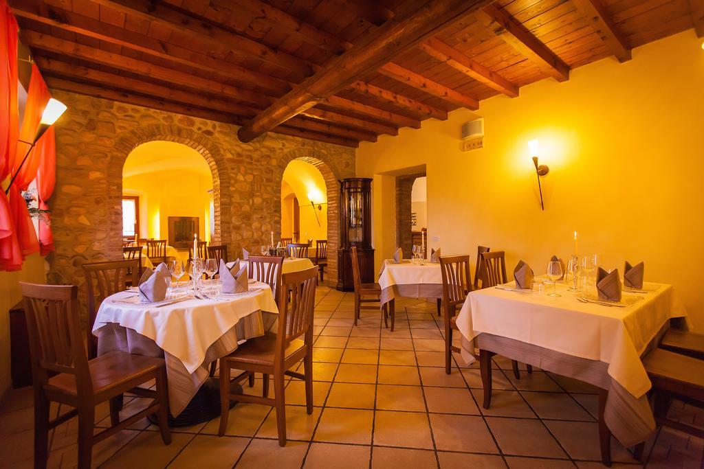 Hotel Alla Corte Dei Bicchi Cavriana Exterior photo