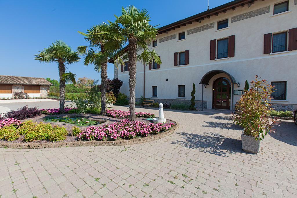 Hotel Alla Corte Dei Bicchi Cavriana Exterior photo