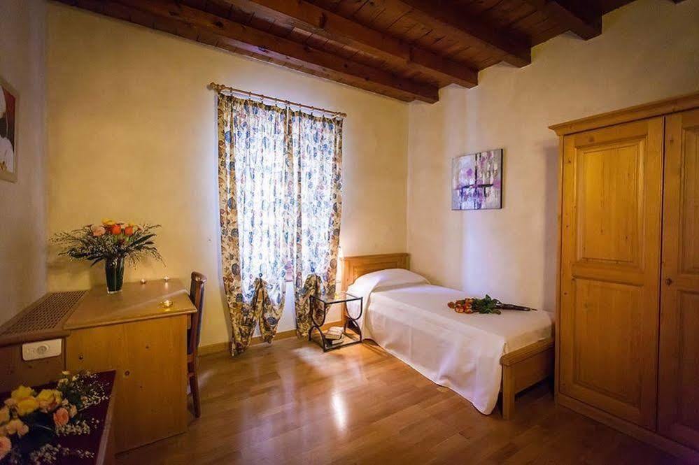 Hotel Alla Corte Dei Bicchi Cavriana Exterior photo