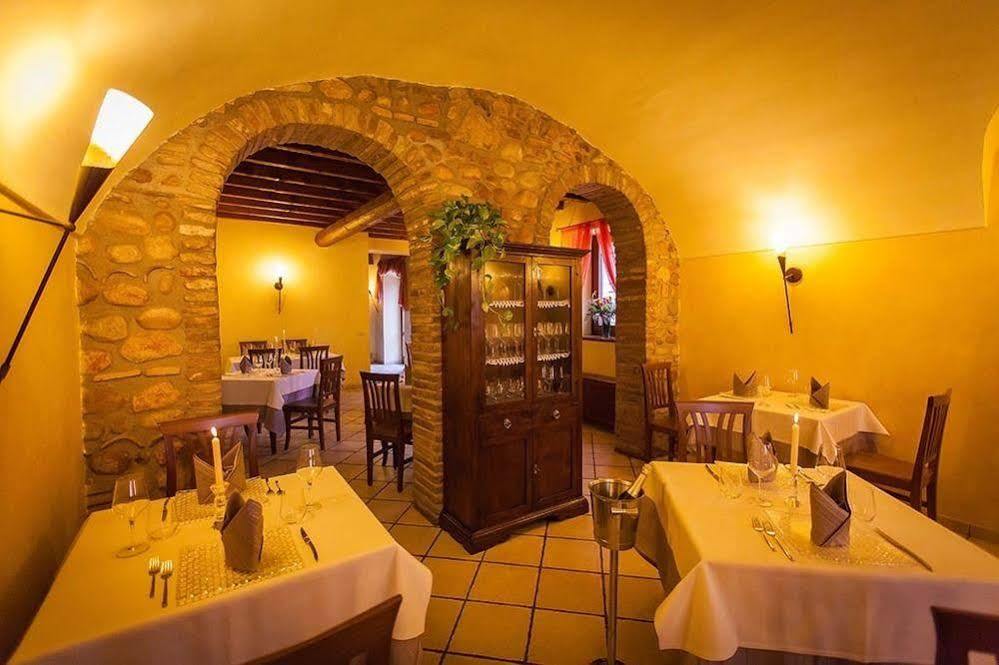 Hotel Alla Corte Dei Bicchi Cavriana Exterior photo